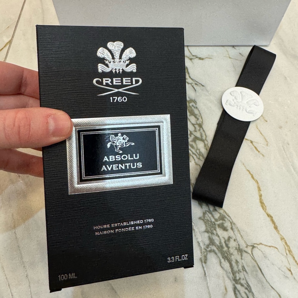 Creed Empty all original perfume box, shopping bag, tissue and box ribbon. - Picture 3 of 10